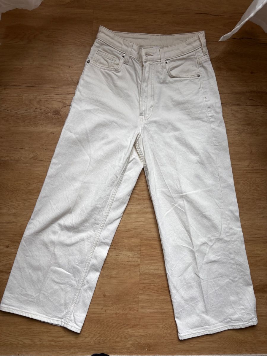 H&M Jeans: Weisse Jeans Culotte – Usato da Lohn SH venduto da Microzoff