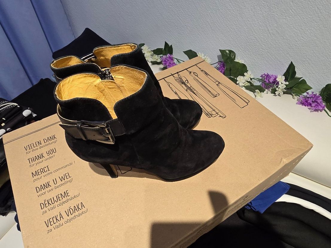 Scarpe da donna: Stiefelette Damen Grösse 39 – Usato da Chur venduto da Mikymiki 5