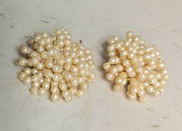 Vintage Ohrclips, Perlen-Design, Elegante Accessoires.