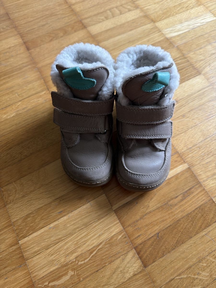 Scarpe per ragazzi: Winterstiefel Gr 24 – Usato da Mönchaltorf venduto da Angel789 1