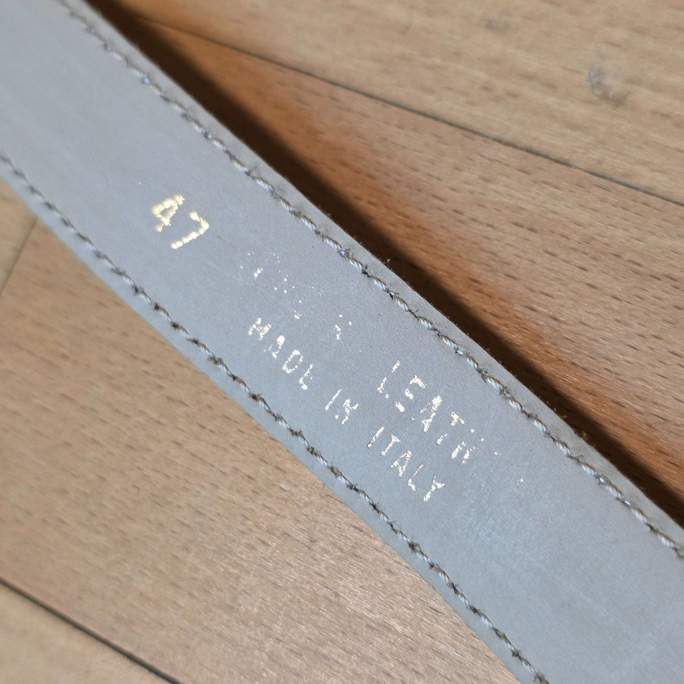 Cinture: Weißer Ledergürtel Gr. 74 Gold – Usato da Wald ZH venduto da CapLux 7