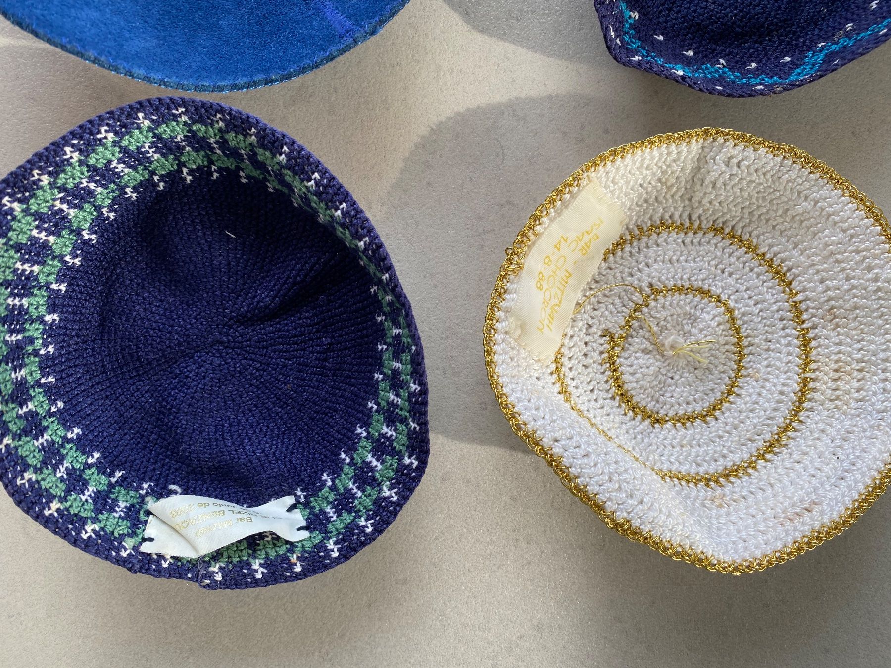 Hüte, Mützen & Caps: 6 x Schöne Kippot JUDAIKA – Gebraucht aus niederbipp von Esbenz 3