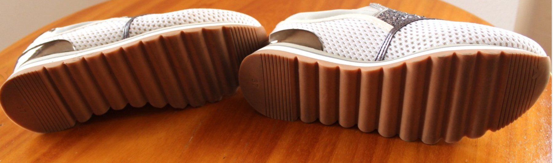 Scarpe da donna: Damen Sneaker , Gr. 37 – Usato da Locarno venduto da madame-tus-sauds 7