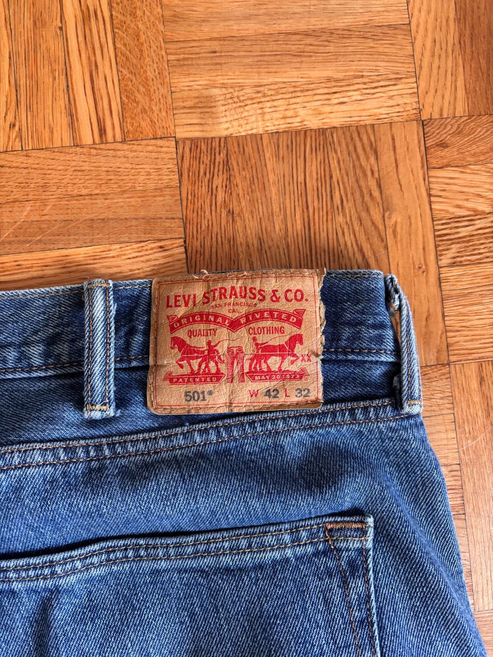 Levi's Jeans: Levi's 501 42x32 – Gebraucht aus Prilly von Ezareth 3
