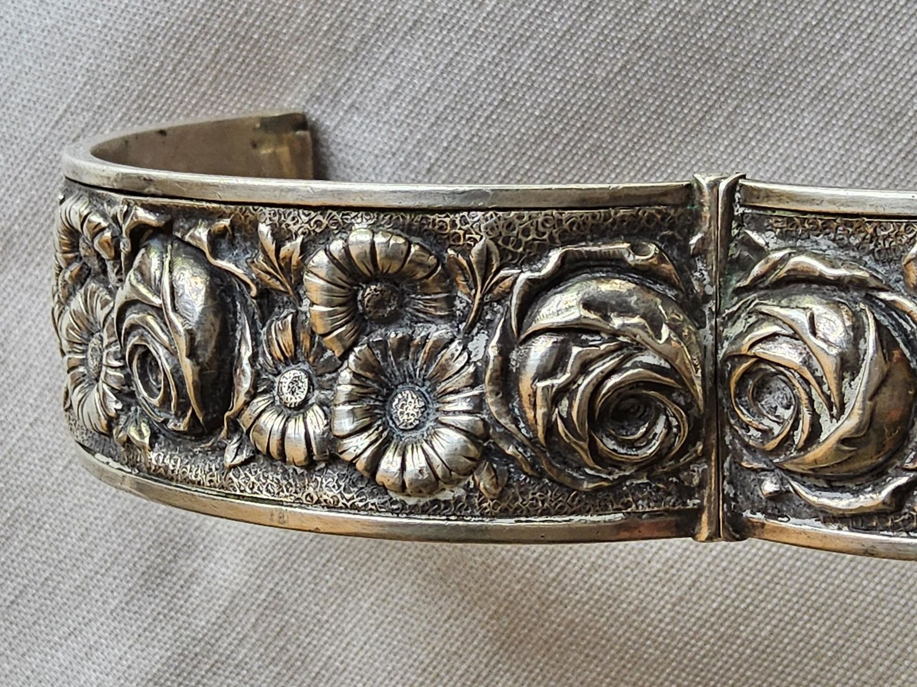Bracciali & Braccialetti: Silber 835 Viktorianischer Armreif mit Rosen Repoussé – Usato da Zürich venduto da gutsan 5