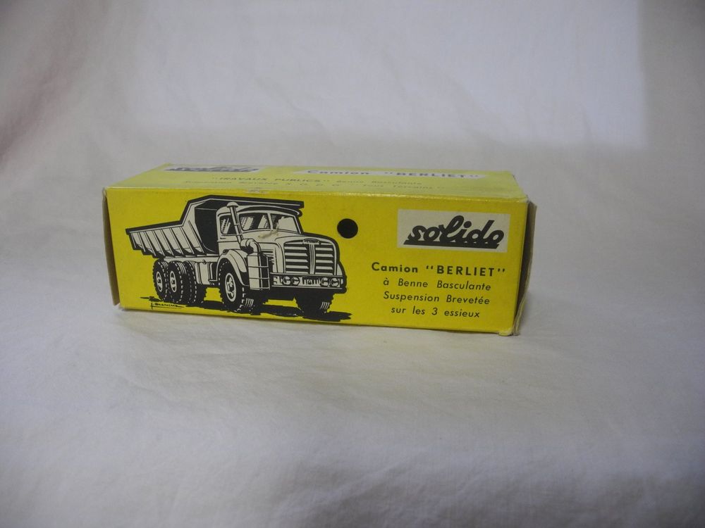SOLIDO CAMION BENNE Basculante Iveco EUR 1,00 - FR