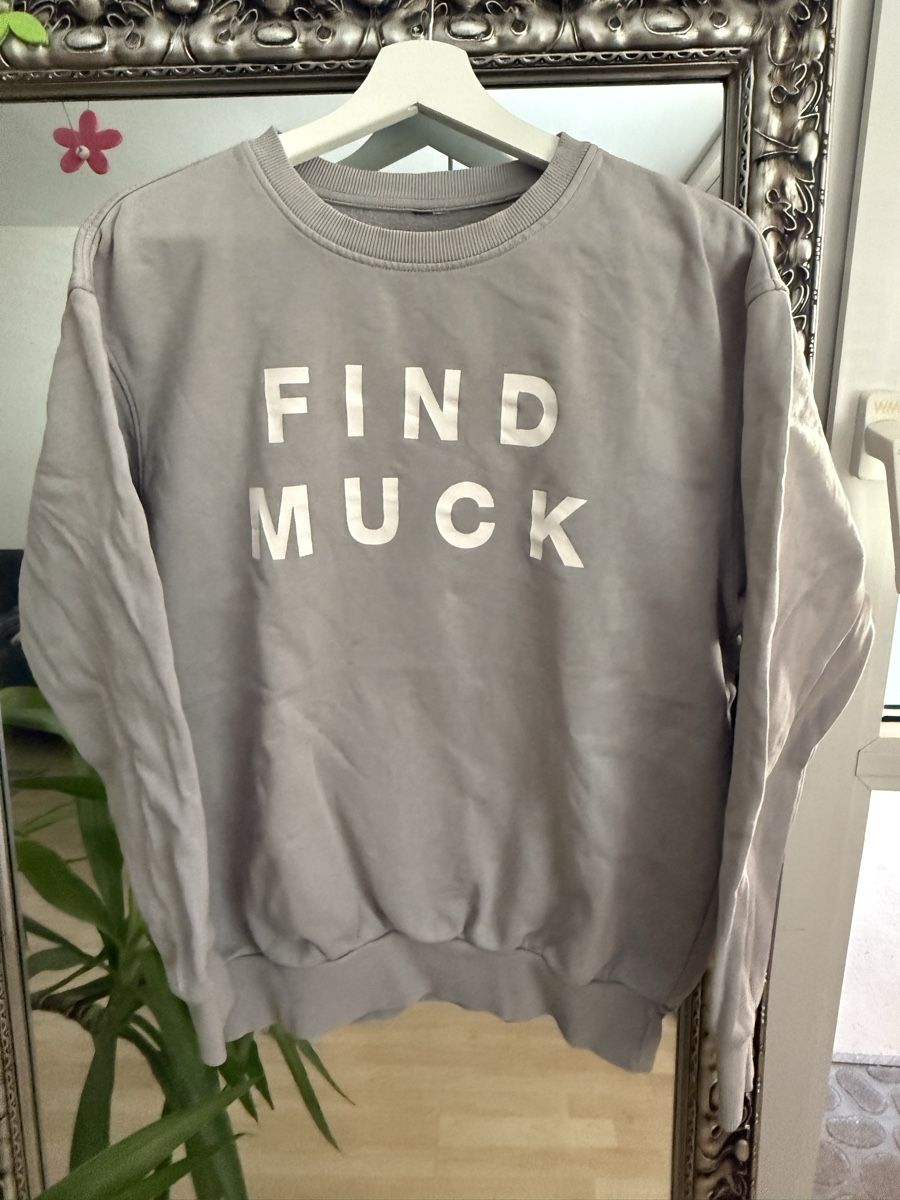 Maglioni & Felpe: Pullover Grau mit Print Gr. M leichte Gebrauchsspuren – Usato da Horw venduto da ast_b5c6