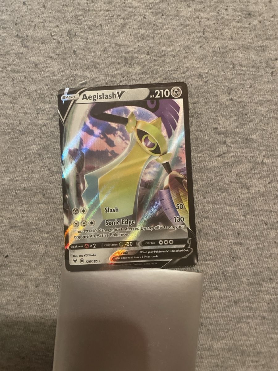 Pokémon Cartes à collectionner: Aegislash V Vivid Voltage – Neuf (Voir description) à Flawil par Duft-Alchemist