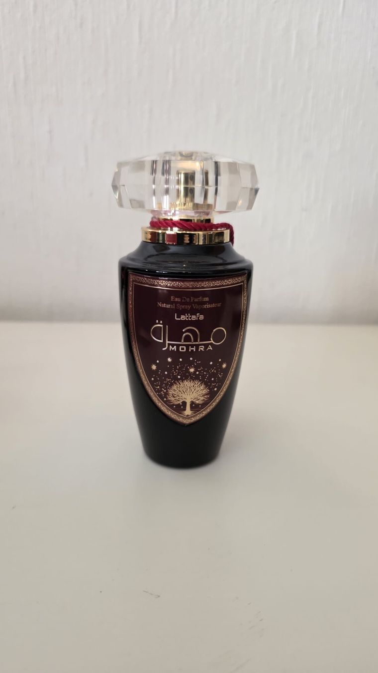 Lattafa Profumi & Eau de Toilette: Mohra - Lattafa 90/100ml – Usato da Lausanne venduto da Andonia