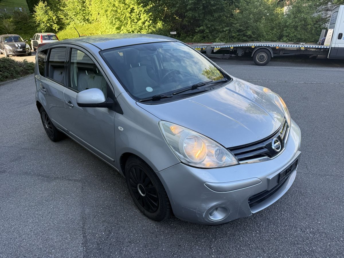 Nissan Automobili: Nissan Note  1.6  Automat Benzin – Usato da Hinterkappelen venduto da meh_qf55 1