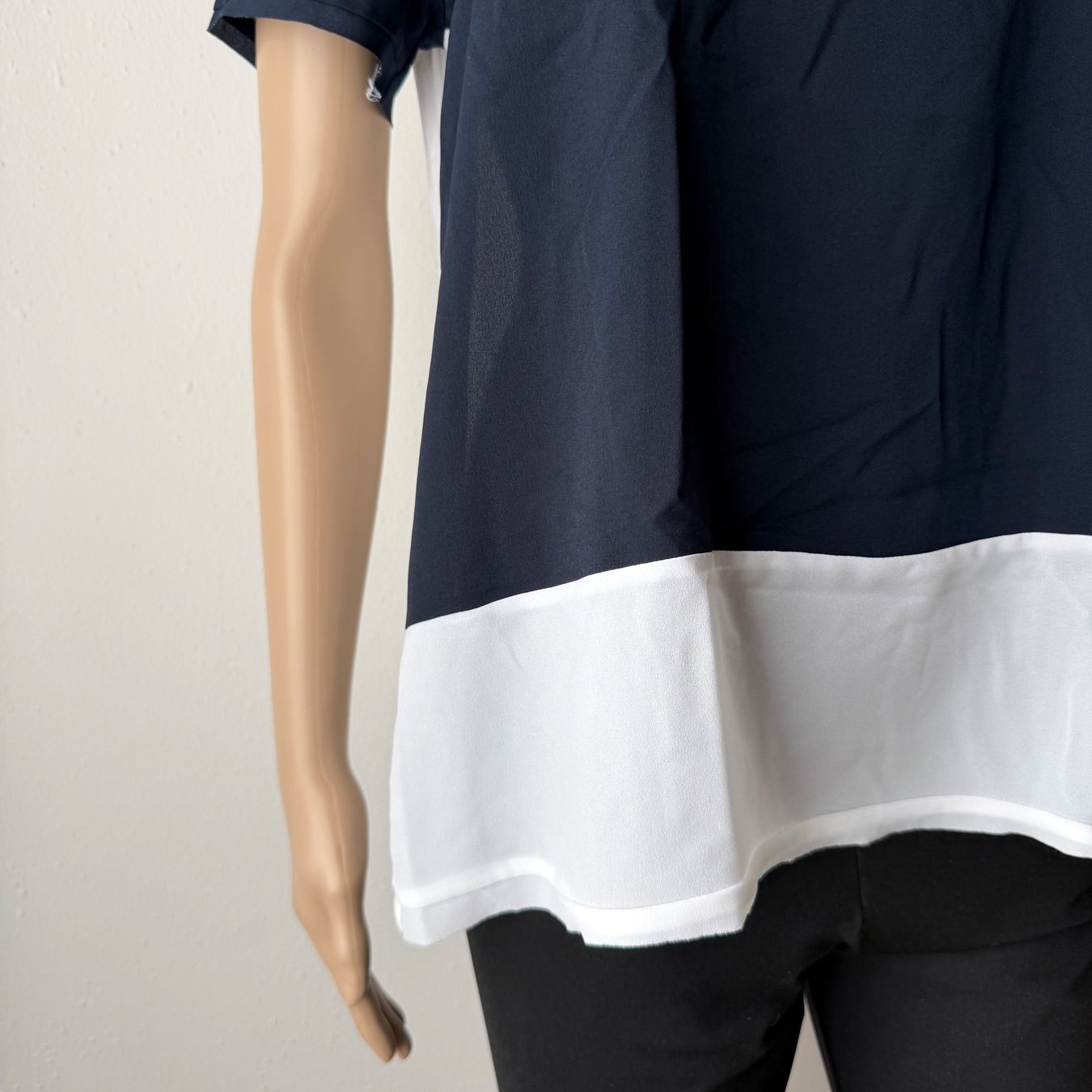 French Connection T-Shirts: FRENCH CONNECTION T-Shirt 💙 – Gebraucht aus Zürich von ClosetQueen 2