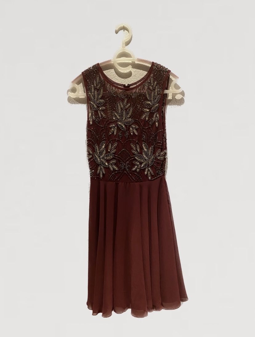 Kleider: Lace & Beads bordeaux rotes Kleid – Neu (gemäss Beschreibung) aus Zürich von Shoppingqueen98