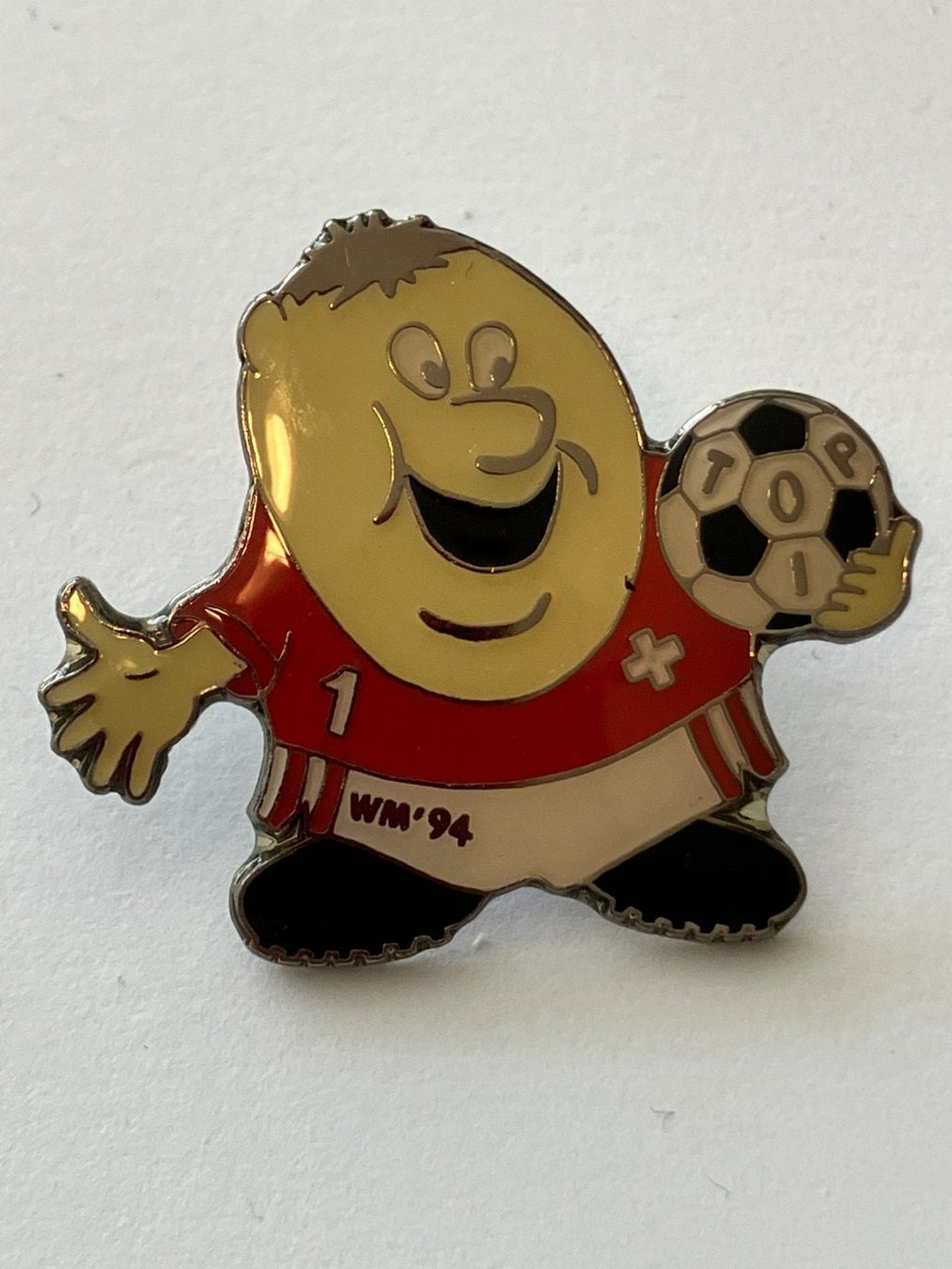 Placchette & Badge: 1 Pin WM 94 Maskottchen Schweiz – Usato da Basel venduto da djwwpp