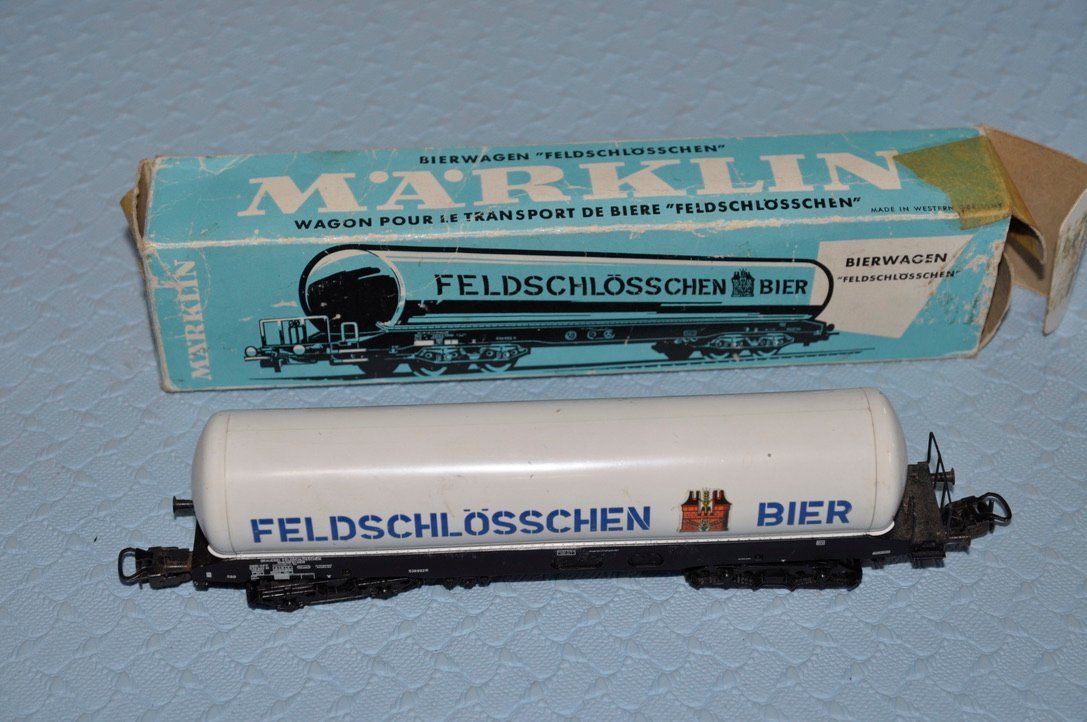 Märklin Modellini di ferrovie: Märklin Feldschlösschen Bier Wagen – Usato da Niederscherli venduto da lama8567 5