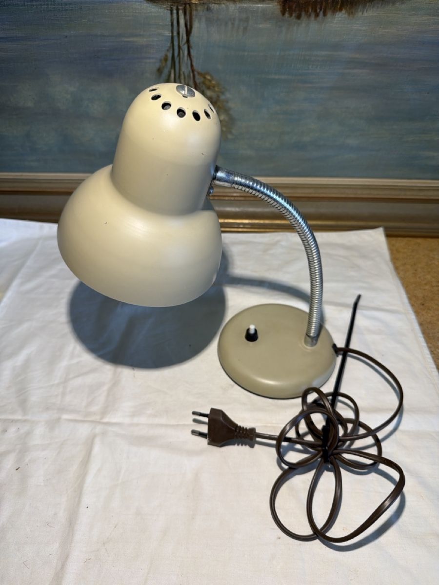 Lampade: Vintage Schreibtischlampe! – Usato da dietikon venduto da fernando011 2