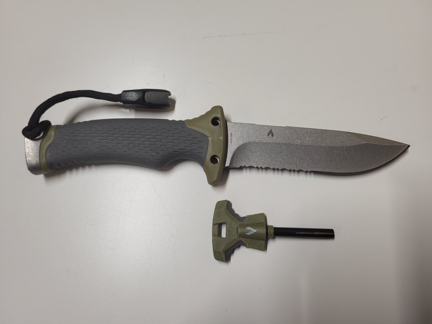 Gerber Accessori: Gerber Ultimate Survival Knive – Usato da Brügg BE venduto da POU-BELLE 3