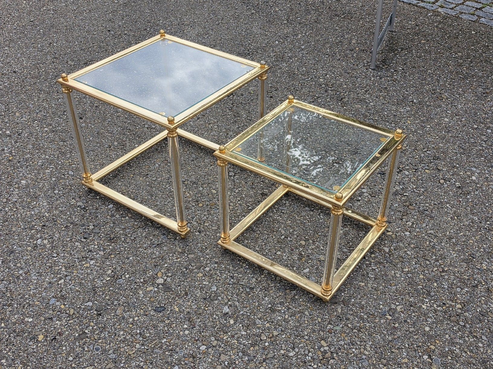 Set de table et chaises: Beistelltische Messing Glas 2er Set – D'occasion à Mettlen par elios0888 7