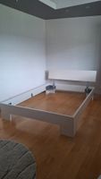 Cadre lit 140x200 cm–Style scandinave blanc (Excellent état)