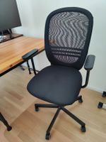 Bürostuhl schwarz mit Netzrückenlehne guter Zustand