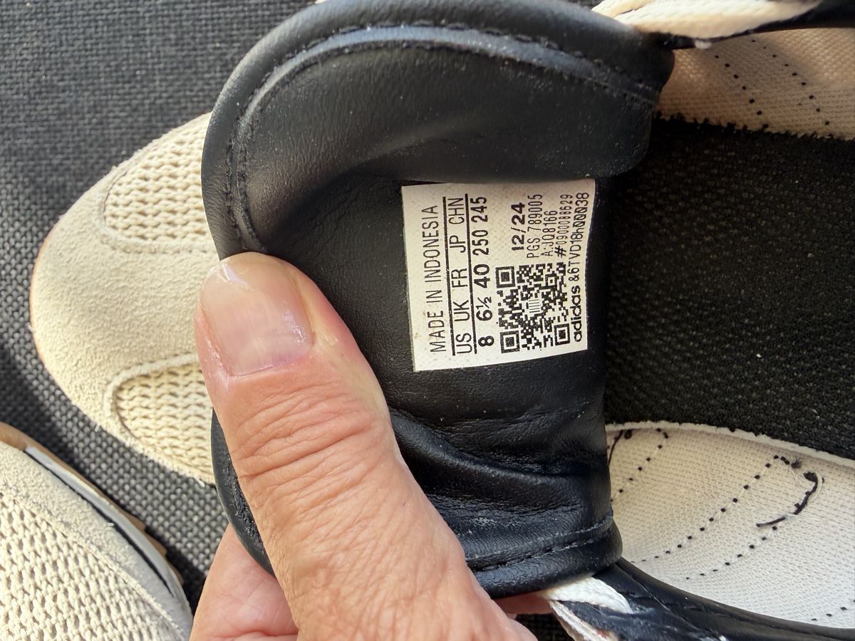 Adidas Scarpe da donna: Adidas SL72 black / beige  – Usato da Niederuzwil venduto da Sunnyside7962 3