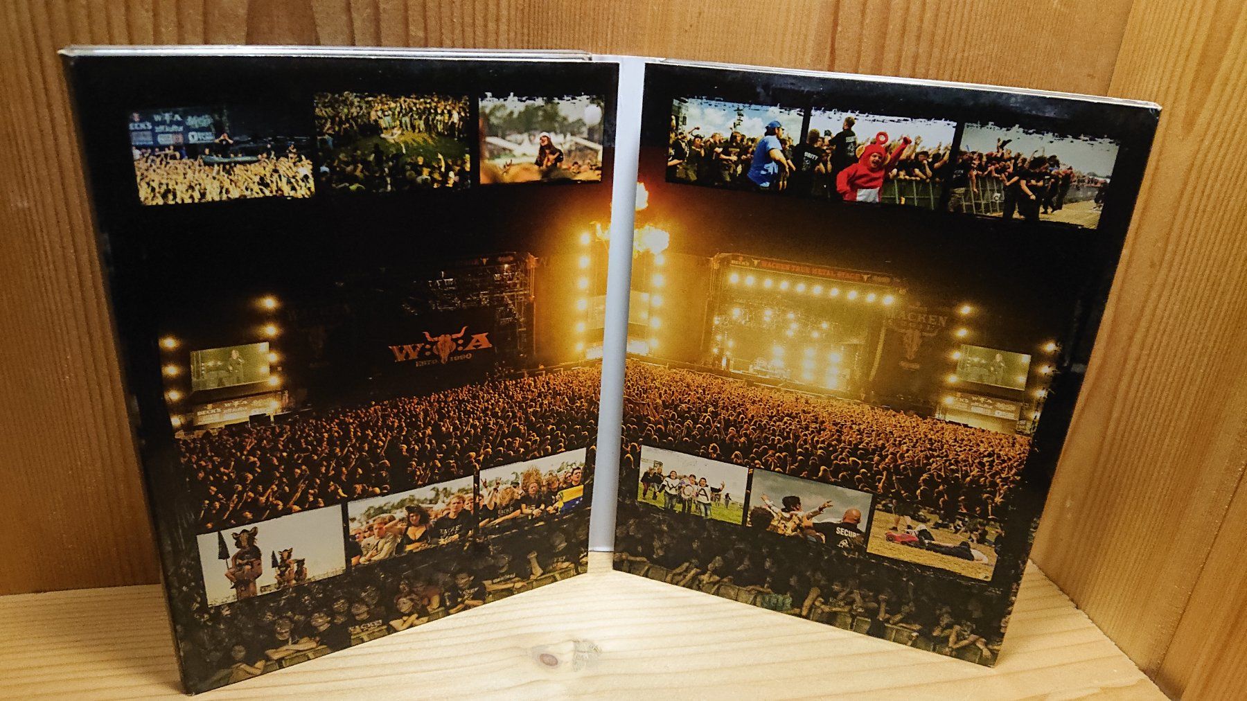 Tutti i DVDs: LIVE AT WACKEN 2011 auf DVD 25 Years louter than Hell – Usato da Wilderswil venduto da Exebub 5