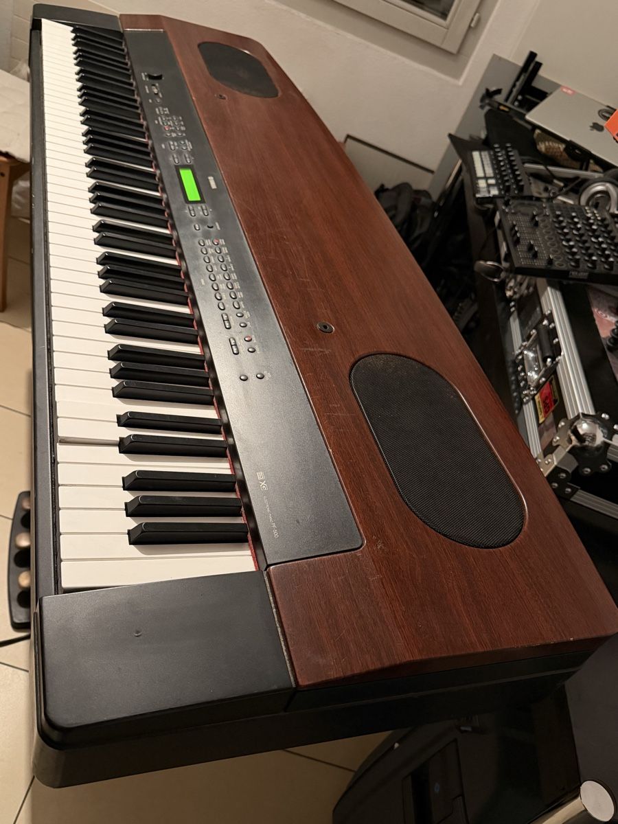 Yamaha Instruments de musique: Yamaha PF-500 – D'occasion à Camorino par CamperCommunity 3