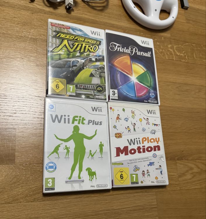 Grosses Nintendo Wii Set mit viel Zubehör 7