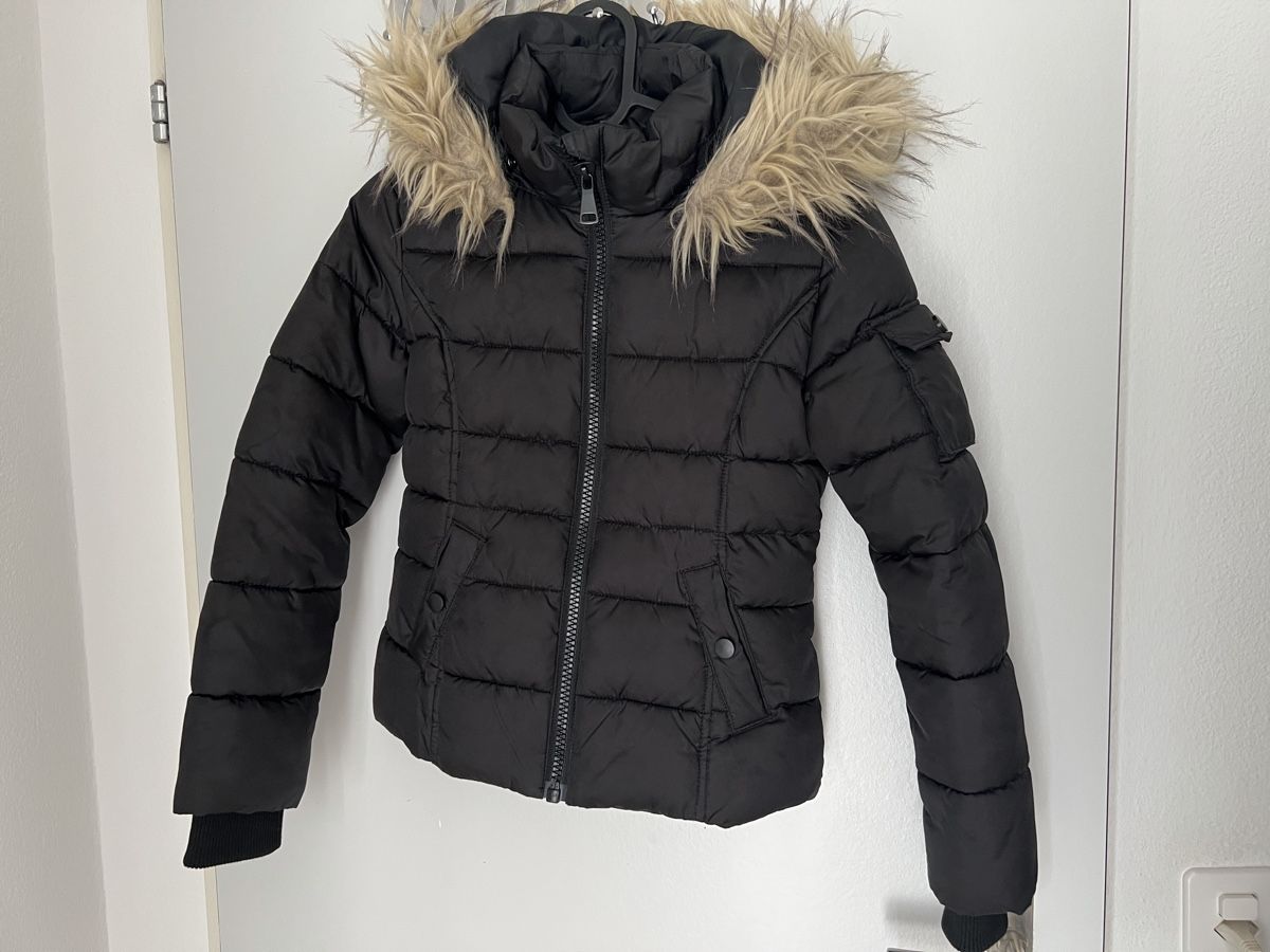 H&M Giacche & Cappotti: * Winterjacke Mädchen 134 * – Nuovo (secondo la descrizione) da Küsnacht ZH venduto da MSSL