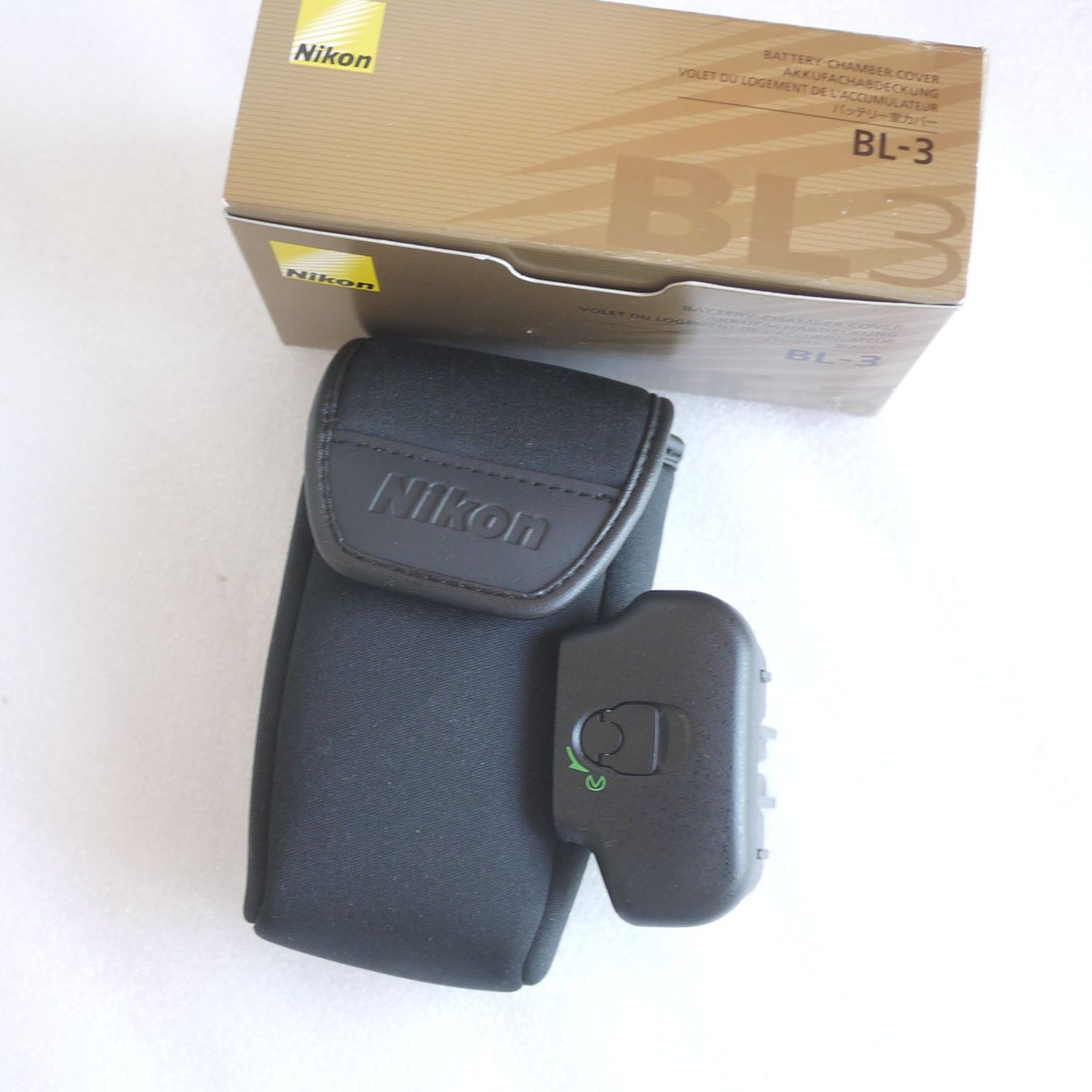 Nikon Fotocamera: Nikon BL-3 Battery-Chamber Cover / Abdeckung / Volet (MB-40) – Nuovo e nell'imballaggio originale da Egg b. Zürich venduto da JCB 1