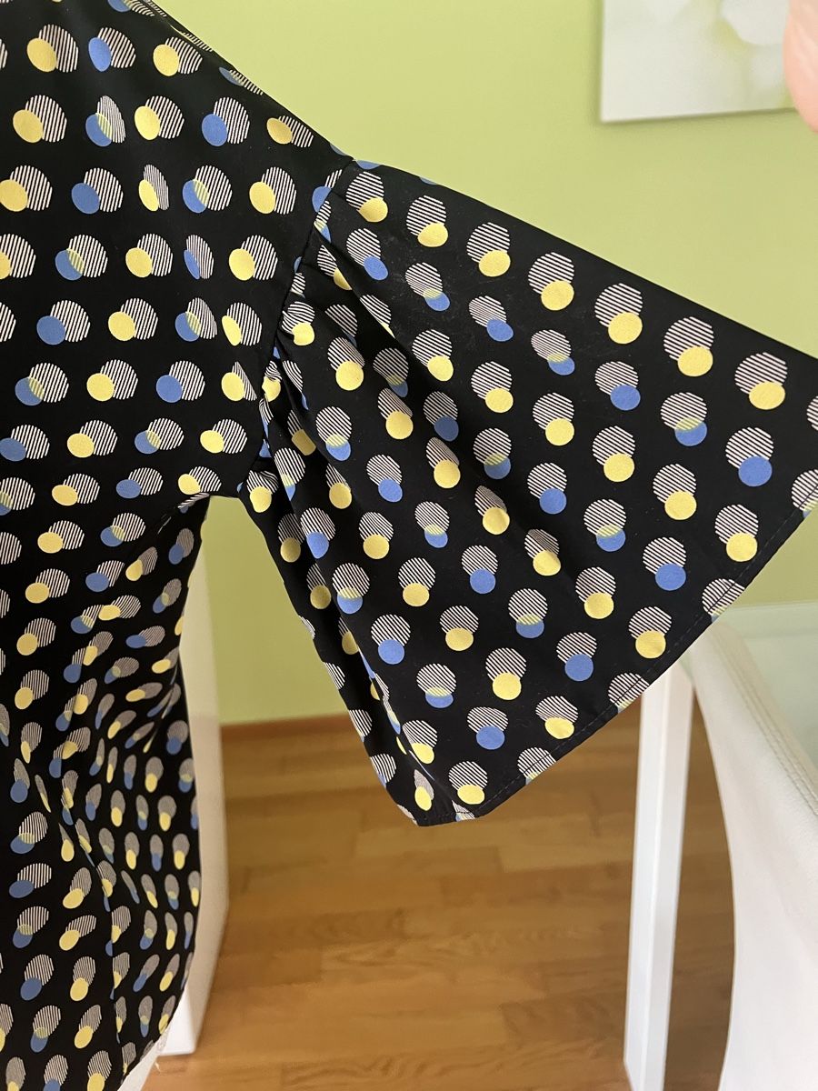 Camicette: Schöne Bluse mit Details Gr. 40 – Usato da Ebikon venduto da happynat