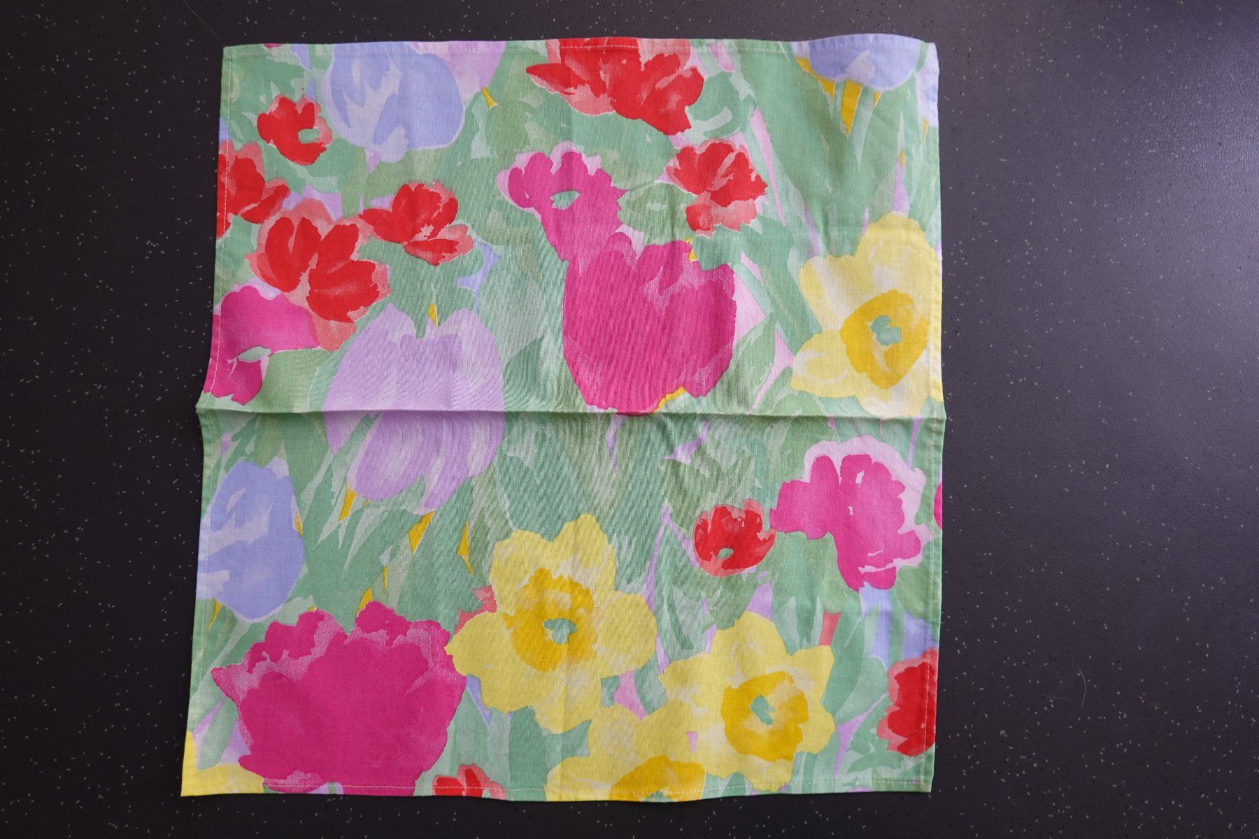 Tovaglioli: Tischset Serviette Stoff bunt NEU Tulpen Osterglocken – Nuovo (secondo la descrizione) da Jona venduto da simongarden