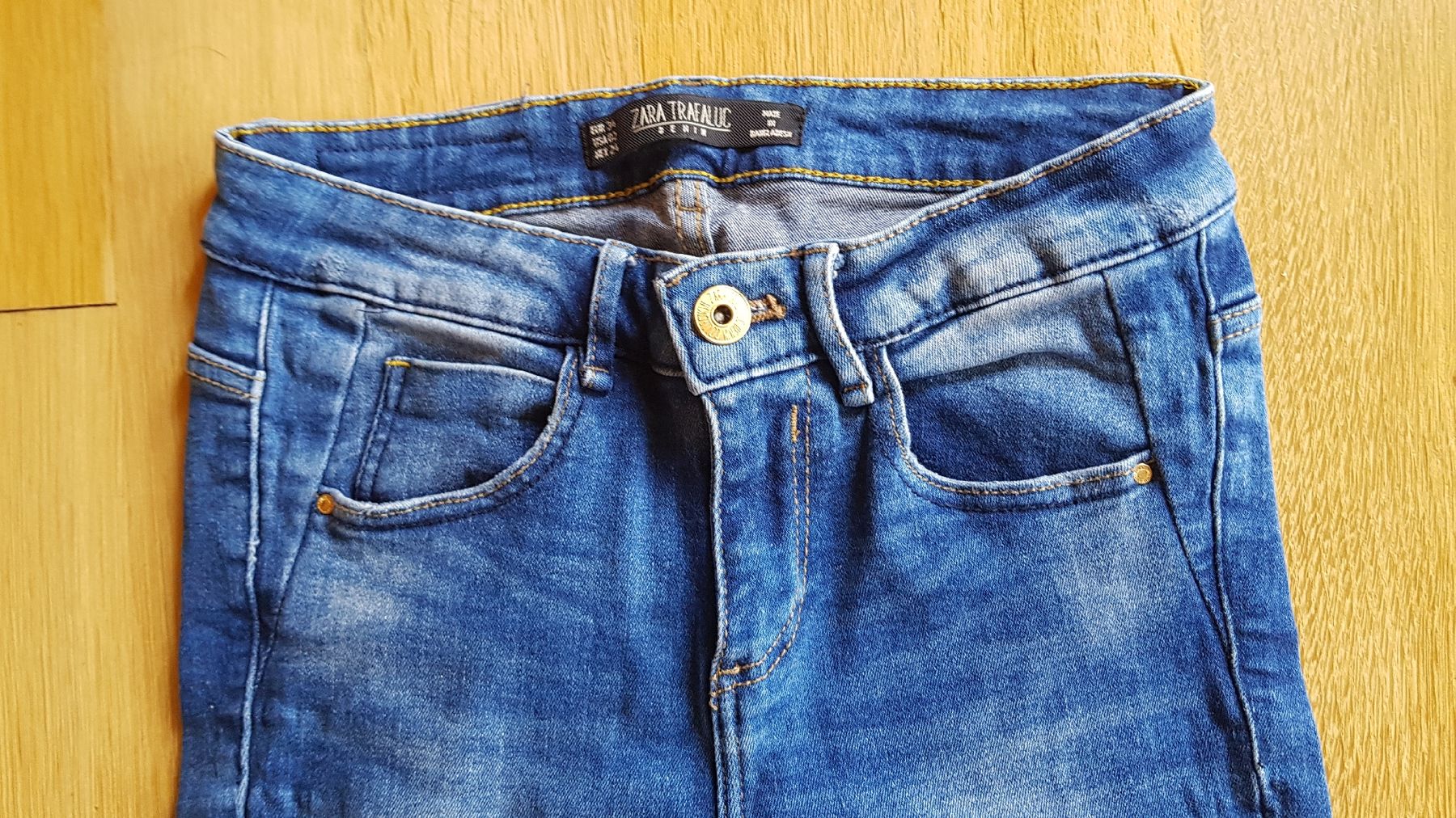 Zara Jeans: Zara Jeans blau, Grösse EUR 34 – Usato da Erlenbach ZH venduto da wem_6f9c 2