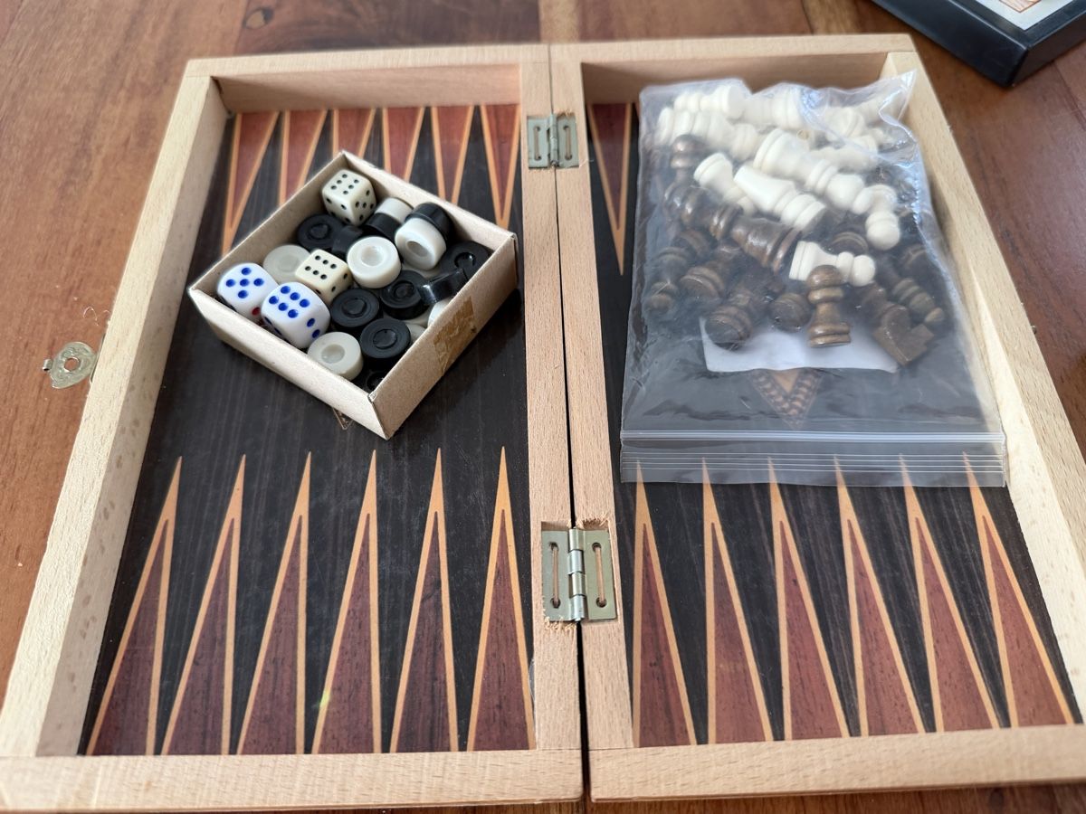 Giochi: 2x Schachbrett und Figuren  – Usato da St.Gallen venduto da bubo2008 8