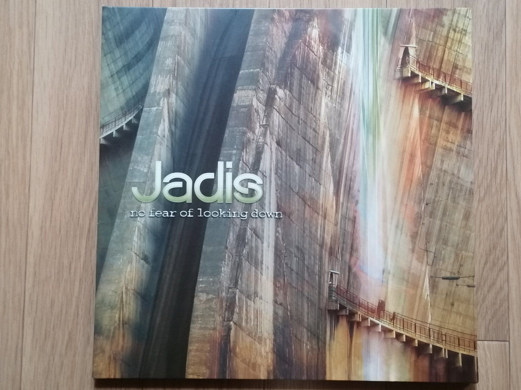 Dischi in vinile: Jadis - No Fear For Looking Down – Usato da Flamatt venduto da Herzkarst