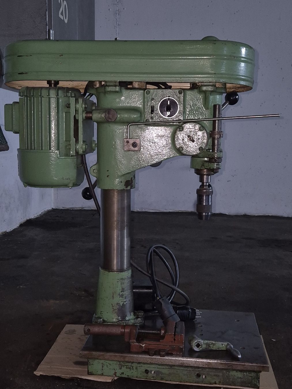 Bohrmaschinen: Tisch Bohrmaschine   – Gebraucht aus Weinfelden von Sladjan68 1