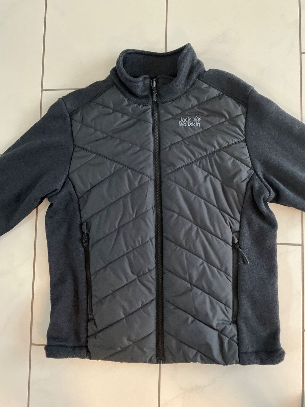 Jack Wolfskin Vestes: Jack Wolfskin Übergangsjacke Gr.M – D'occasion à Biel-Benken BL par Sahra1 1
