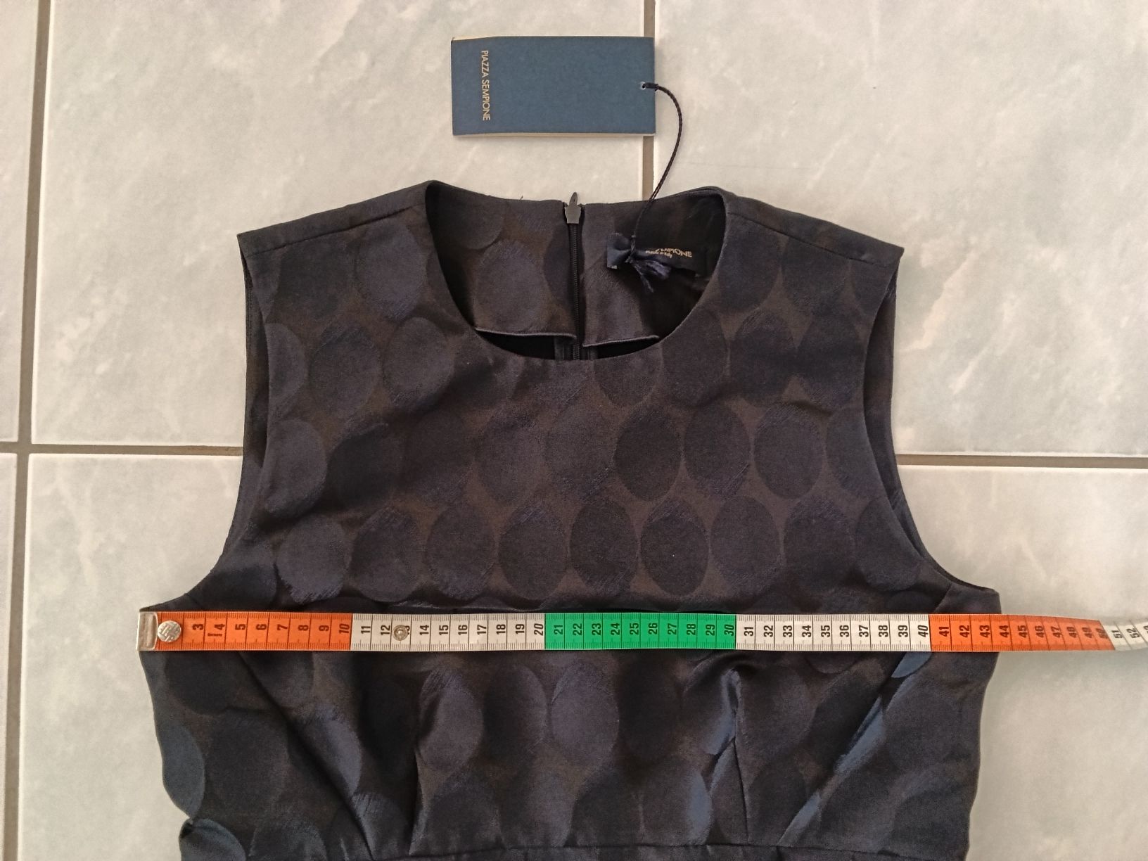 Blusen: Blouse neuve, S/36, Piazza Sempione, sans manches, polyester – Neu und originalverpackt aus Neuchâtel von Virgule50 4