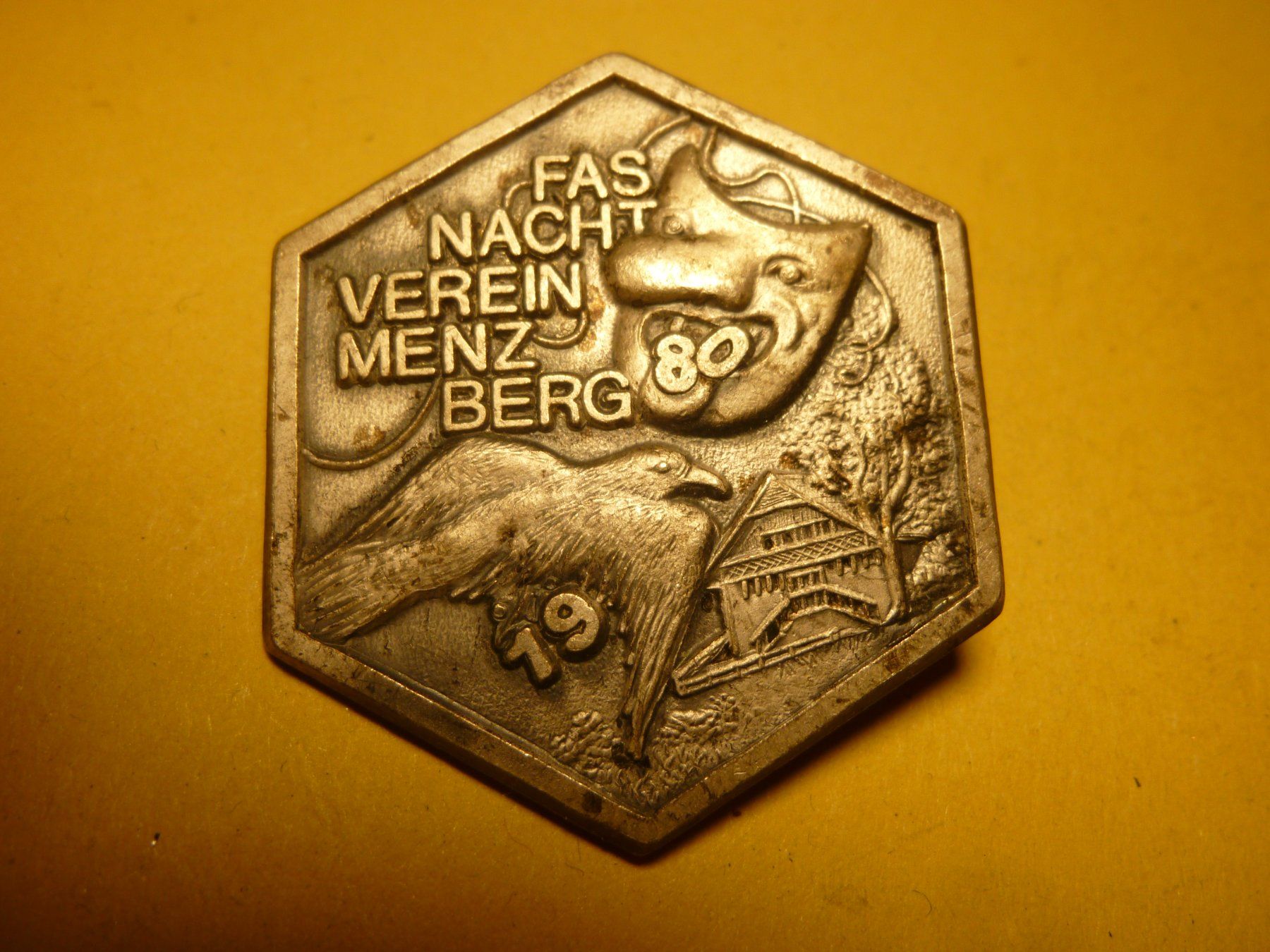 Placchette & Badge: MENZBERG 1980 SILBER – Usato da Ried (Muotathal) venduto da Mandarin02