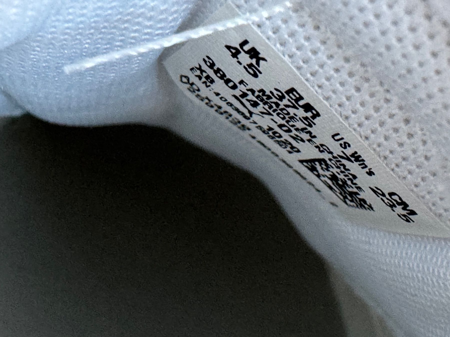 Puma Scarpe da donna: PUMA Turnschuhe weiss Gr. 37.5 – Usato da Zürich venduto da sel_w5sd 4