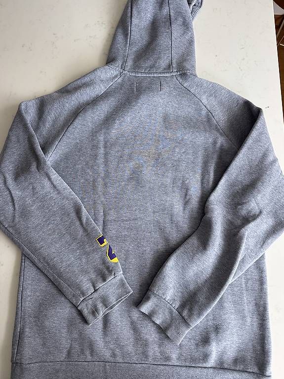 Pullover & Sweatshirts: Jordan Pullover Hoodie grau – Gebraucht aus Wädenswil von elzaa_b 1