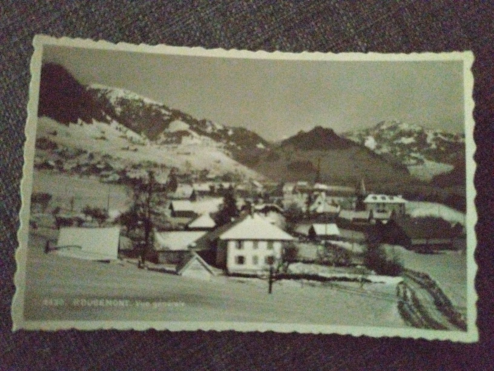 Cartoline postali: Carte postale ancienne Rougemont Suisse vue générale  – Usato da Farvagny-le-Grand venduto da LaCaverne