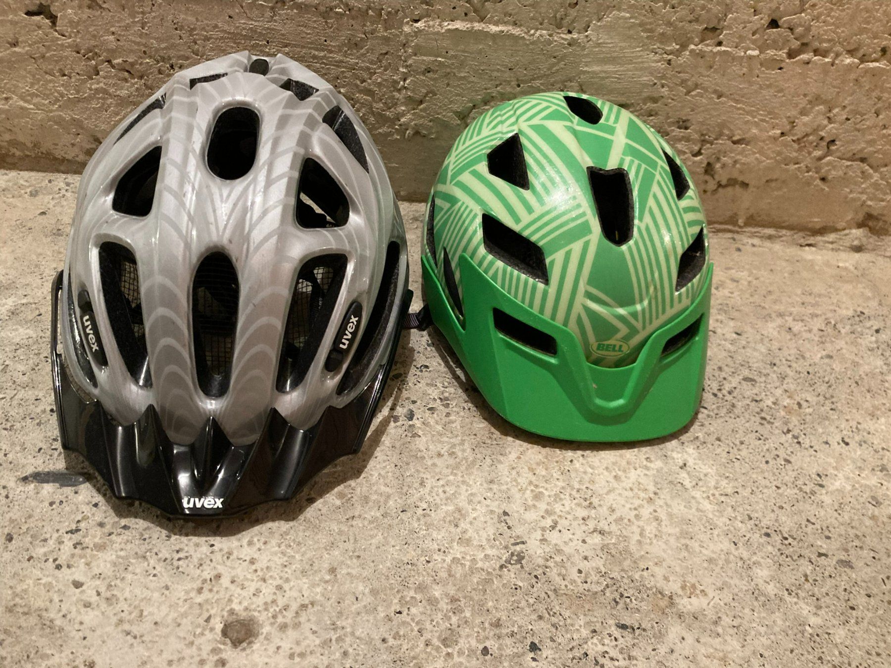 Uvex Caschi: Velohelme – Usato da Niederscherli venduto da ypsilon315
