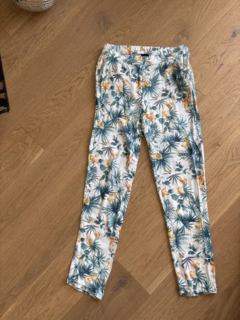 Pantalon léger d'été Berenice taille 36, motif tropical