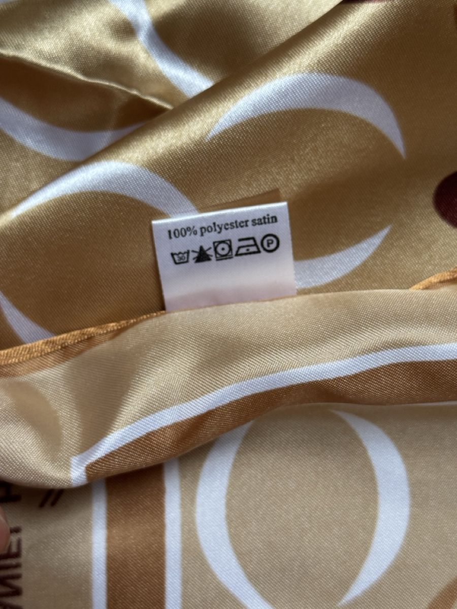 Polyester Foulards, Tücher & Schals: Foulard Daniel Hechter 70x70 Vintage – Neu (gemäss Beschreibung) aus Vuippens von Anna_as 2