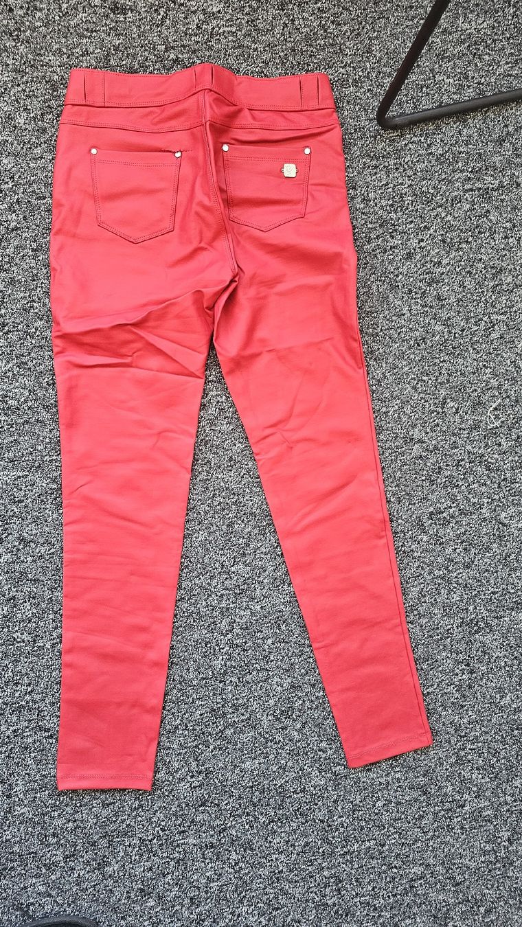 Freddy Pantaloni: Freddy Hose rot – Usato da Mauren venduto da ehr_5cy6 3