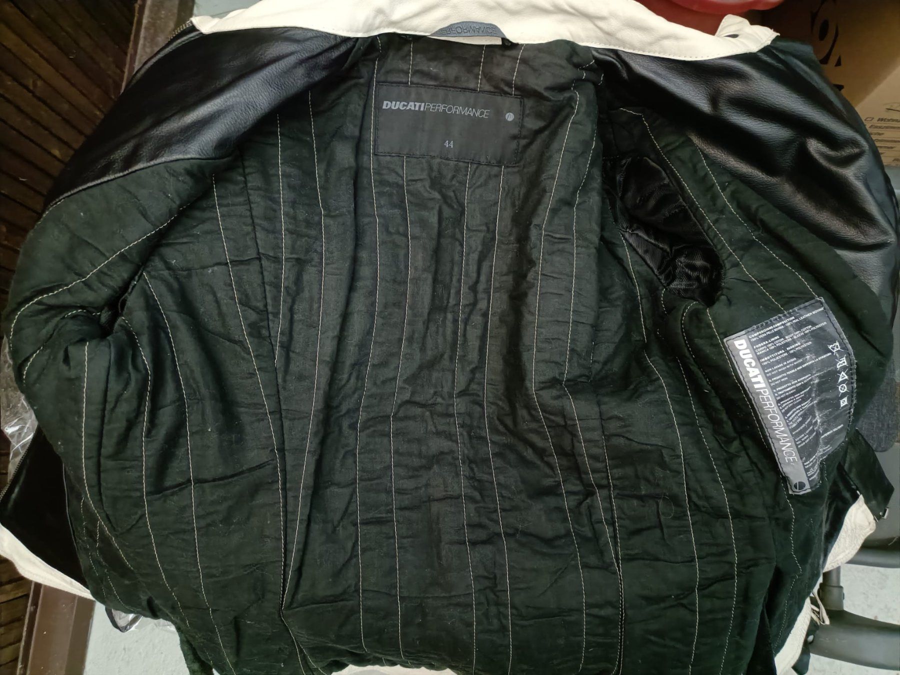 Ducati Giacche: Ducati Damen Motorrad Lederjacke – Usato da Gontenschwil venduto da Stanglhansl 5