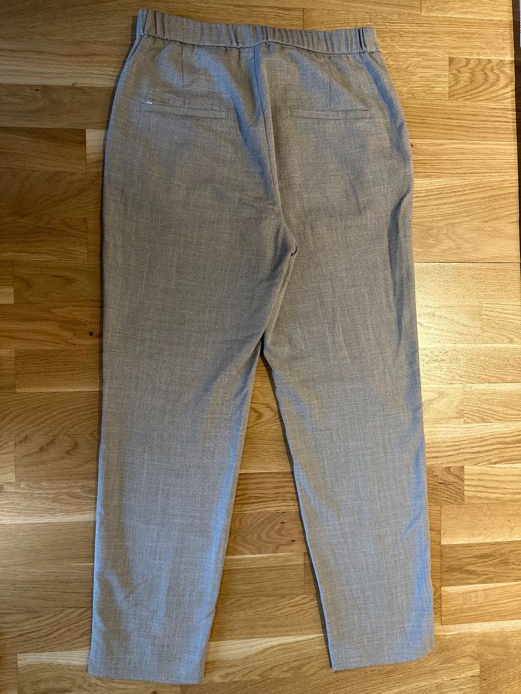 H&M Pantaloni: H&M Anzugshose, beige/weiss, Grösse 36 – Usato da Zürich venduto da cfh_cg22 2