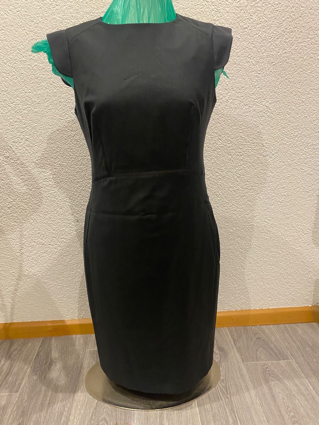 Ted Baker Vestiti: Ted Becker Kleid – Usato da Liestal venduto da Goldart