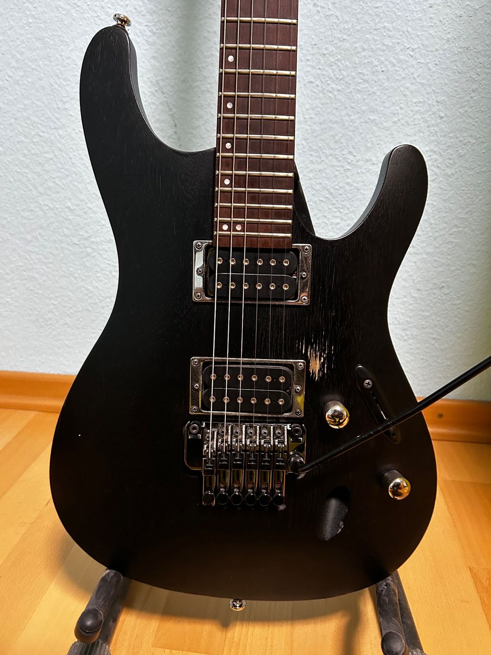 Ibanez Strumenti musicali: Ibanez S520-WK – Usato da Ettingen venduto da fab_mw9q