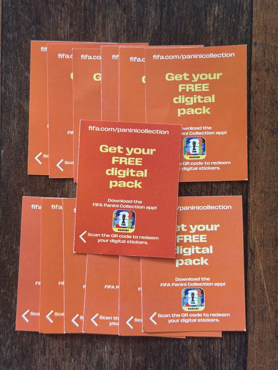 Panini Carte collezionabili: 13x - FIFA Panini Digital Pack Codes – Nuovo (secondo la descrizione) da Luzern venduto da amfs3